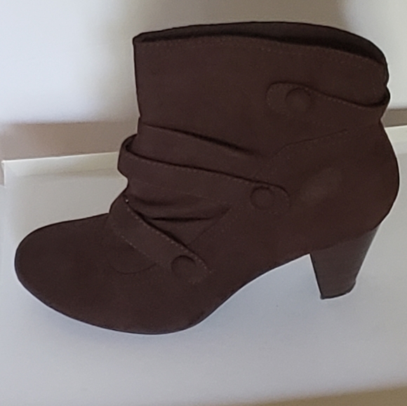 Booties - Picture 3 of 3